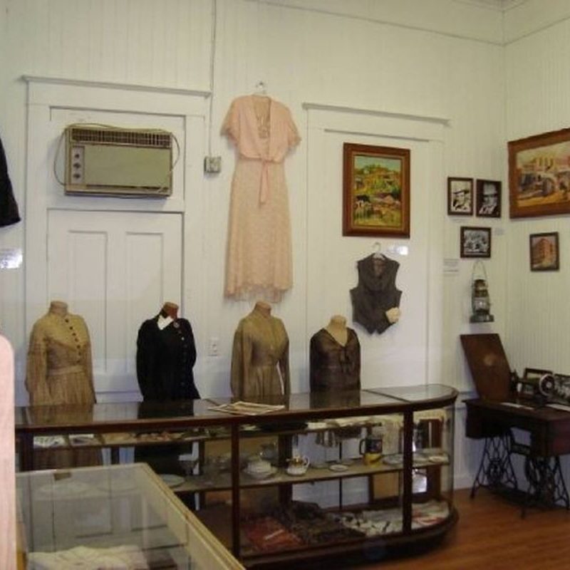 2924_99609619198_63457079198_2542802_3683894_n