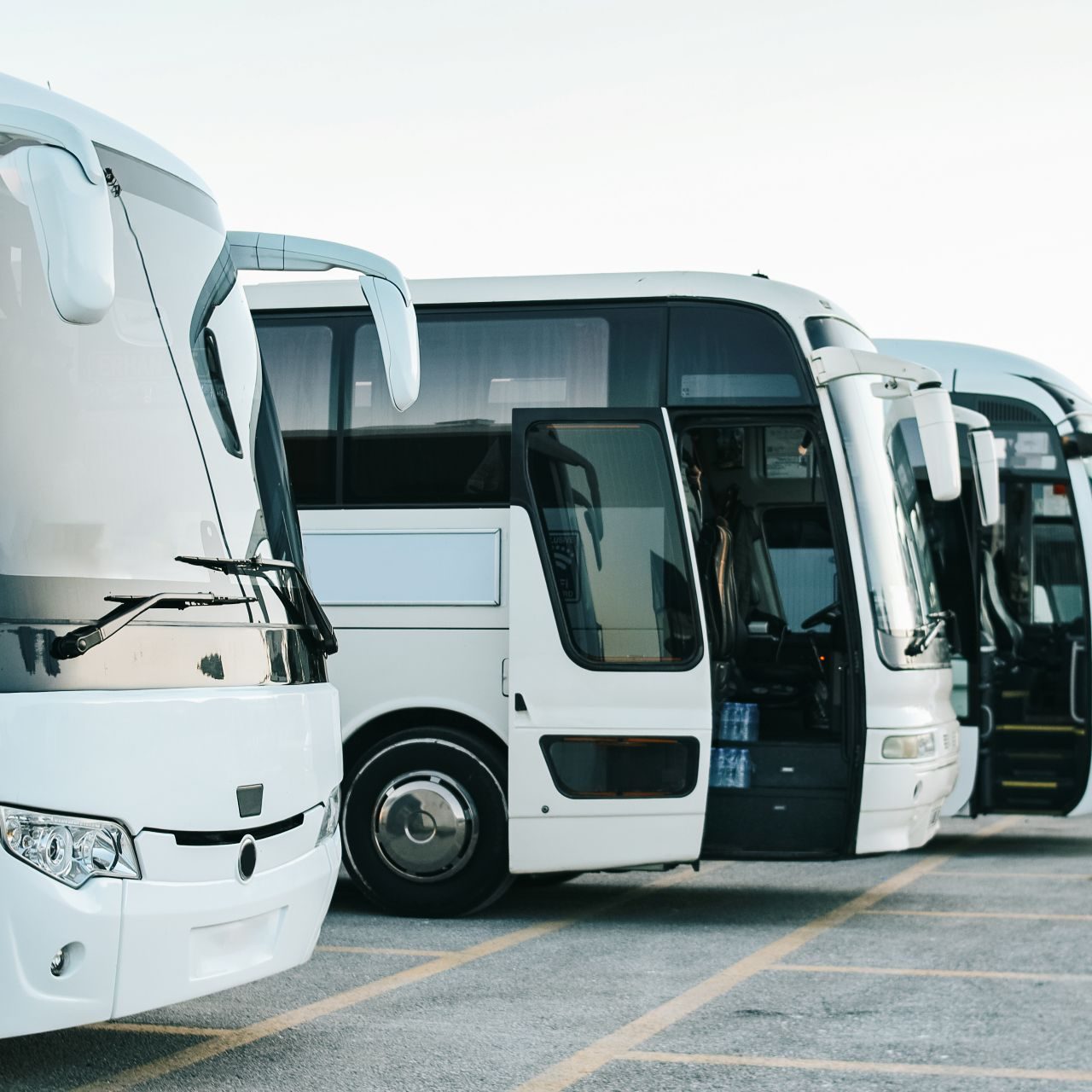 row-tourist-buses-parking-lot